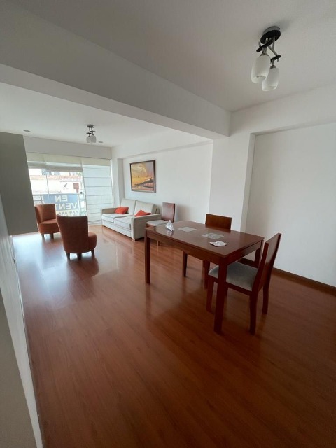 Venta de departamento en Santiago de surco, Lima